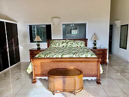 Beautiful 5-Bedroom Villa Ashiana in Marigot Bay 5 Villa by RedAwning