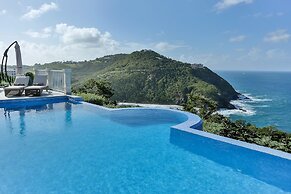 Cayman Villa - Contemporary 4 bedroom Villa with Stunning Ocean Views 