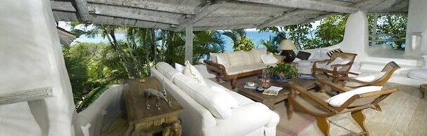 Smuggler's Nest - Exotic & Romantic Villa 2 Bedroom Villa by RedAwning