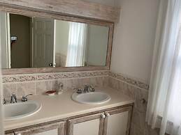 Bay View #7 Is A 2-bed, 3.5-bath Waterfront Townhouse In A Gated Commu