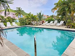 Bay View #7 Is A 2-bed, 3.5-bath Waterfront Townhouse In A Gated Commu