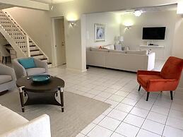 Bay View #7 Is A 2-bed, 3.5-bath Waterfront Townhouse In A Gated Commu