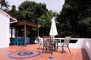 The Date House - Four Bedroom Villa with Private Pool near the beach a