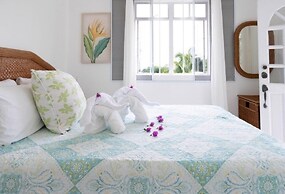 The Date House - Four Bedroom Villa with Private Pool near the beach a