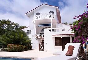 The Date House - Four Bedroom Villa with Private Pool near the beach a