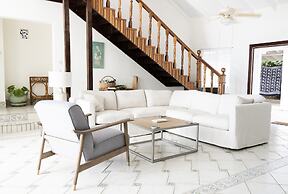 The Date House - Four Bedroom Villa with Private Pool near the beach a