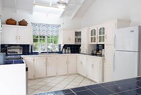 The Date House - Four Bedroom Villa with Private Pool near the beach a