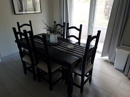 The Lane @ Rodney Bay - Newly renovated & tastefully furnished 3 bedro