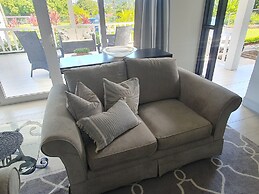 The Lane @ Rodney Bay - Newly renovated & tastefully furnished 3 bedro