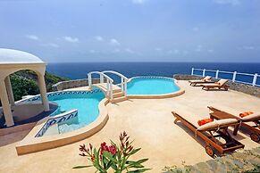 Sprawling Villa With Uninterrupted Sea Views - Equinox 4 Bedroom Villa