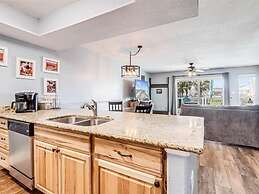 Sunset Breeze 3 Bedroom Condo by RedAwning