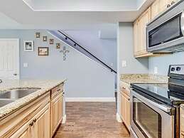 Sunset Breeze 3 Bedroom Condo by RedAwning