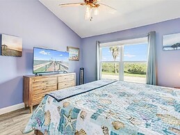 Sunset Breeze 3 Bedroom Condo by RedAwning