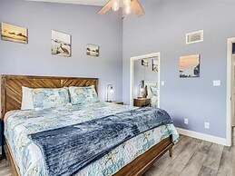 Sunset Breeze 3 Bedroom Condo by RedAwning