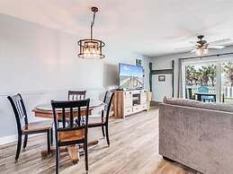 Sunset Breeze 3 Bedroom Condo by RedAwning