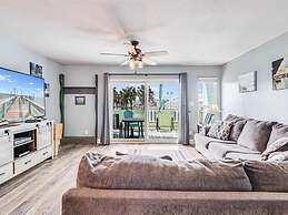 Sunset Breeze 3 Bedroom Condo by RedAwning
