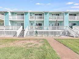 Sunset Breeze 3 Bedroom Condo by RedAwning