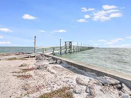 Sunset Breeze 3 Bedroom Condo by RedAwning