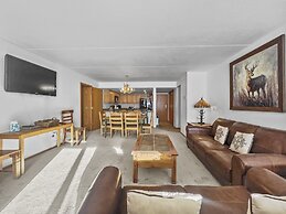 Sl299 Spruce Lodge 2br 2ba 2 Bedroom Condo by RedAwning