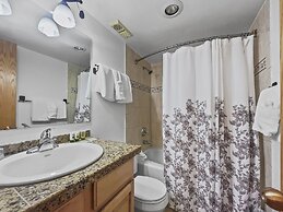 Sl299 Spruce Lodge 2br 2ba 2 Bedroom Condo by RedAwning