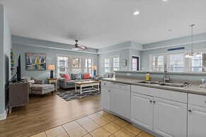 Slack Tide 3 Bedroom Condo by RedAwning