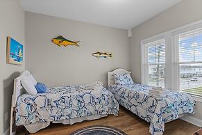 Slack Tide 3 Bedroom Condo by RedAwning