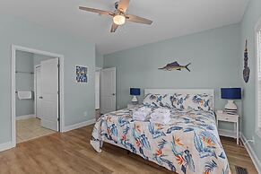 Slack Tide 3 Bedroom Condo by RedAwning