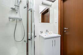 Aquamarina C Studio by Renters