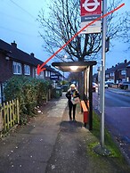1 Bed Flat - Sleeps 2 - Parking - Garden