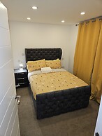 London Glamour Apartment Two