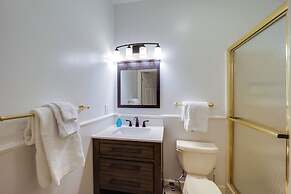 Immaculate Boone Villa w/ Entertainment Lounge!