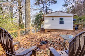 Knoxville Cottage w/ Fenced Yard, Pet Friendly!