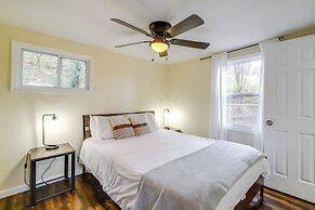 Knoxville Cottage w/ Fenced Yard, Pet Friendly!