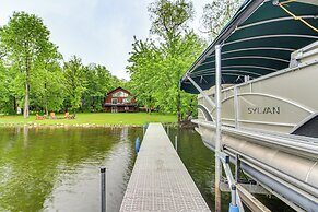 Cross Lake Retreat w/ Dock, Deck & Paddleboards!