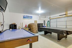 Bright Greenbackville Vacation Home w/ Game Room