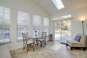 Bright Greenbackville Vacation Home w/ Game Room