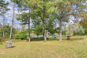 Lakefront Stephenson Retreat: Lake Access & Kayaks