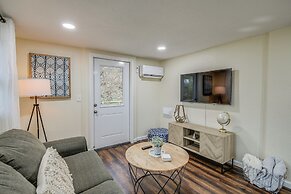 Pet-friendly Cottage ~ 8 Mi to Downtown Knoxville!