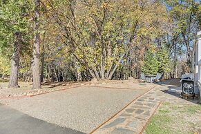 Community Pool & On-site Farm: Placerville Cottage