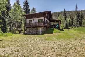 Mountain Chalet Getaway: Steps to Crystal River!