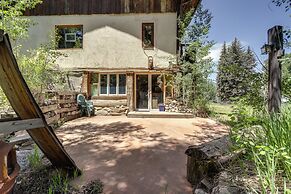 Mountain Chalet Getaway: Steps to Crystal River!