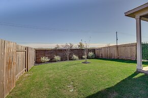 Quiet Home w/ Fenced Yard 12 Mi to Downtown Austin