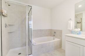 Quiet Home w/ Fenced Yard 12 Mi to Downtown Austin