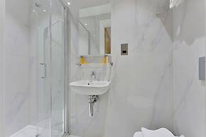 Cleveland Residences Kensington