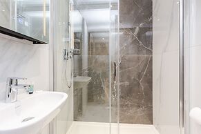 Cleveland Residences Kensington