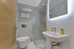 Cleveland Residences Kensington