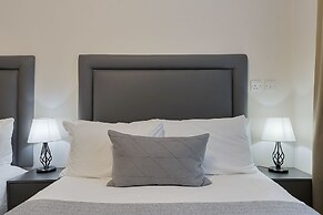 Cleveland Residences Kensington