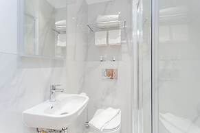 Cleveland Residences Kensington