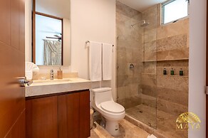 NHOA 107A Lux 2BR Condo Pool access in Aldea Zama