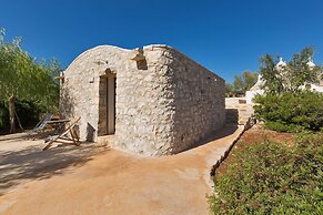 298 Trullo Luna by Perle di Puglia